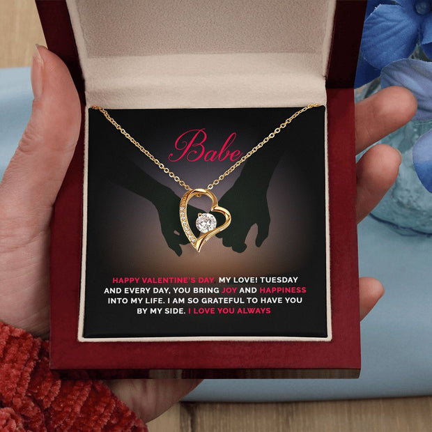 Babe | Forever Love Necklace