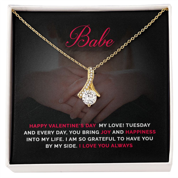 Babe | Alluring Beauty Necklace