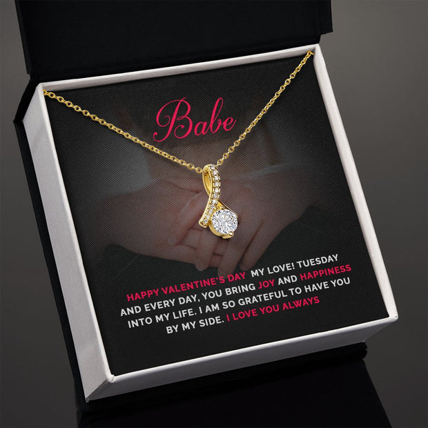 Babe | Alluring Beauty Necklace